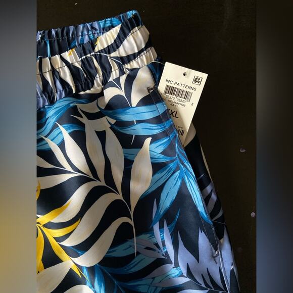 INC INTERNATIONAL CONCEPTS Navy Floral Swim Trunks Mens sz XXL (NWT) - Picture 4 of 8